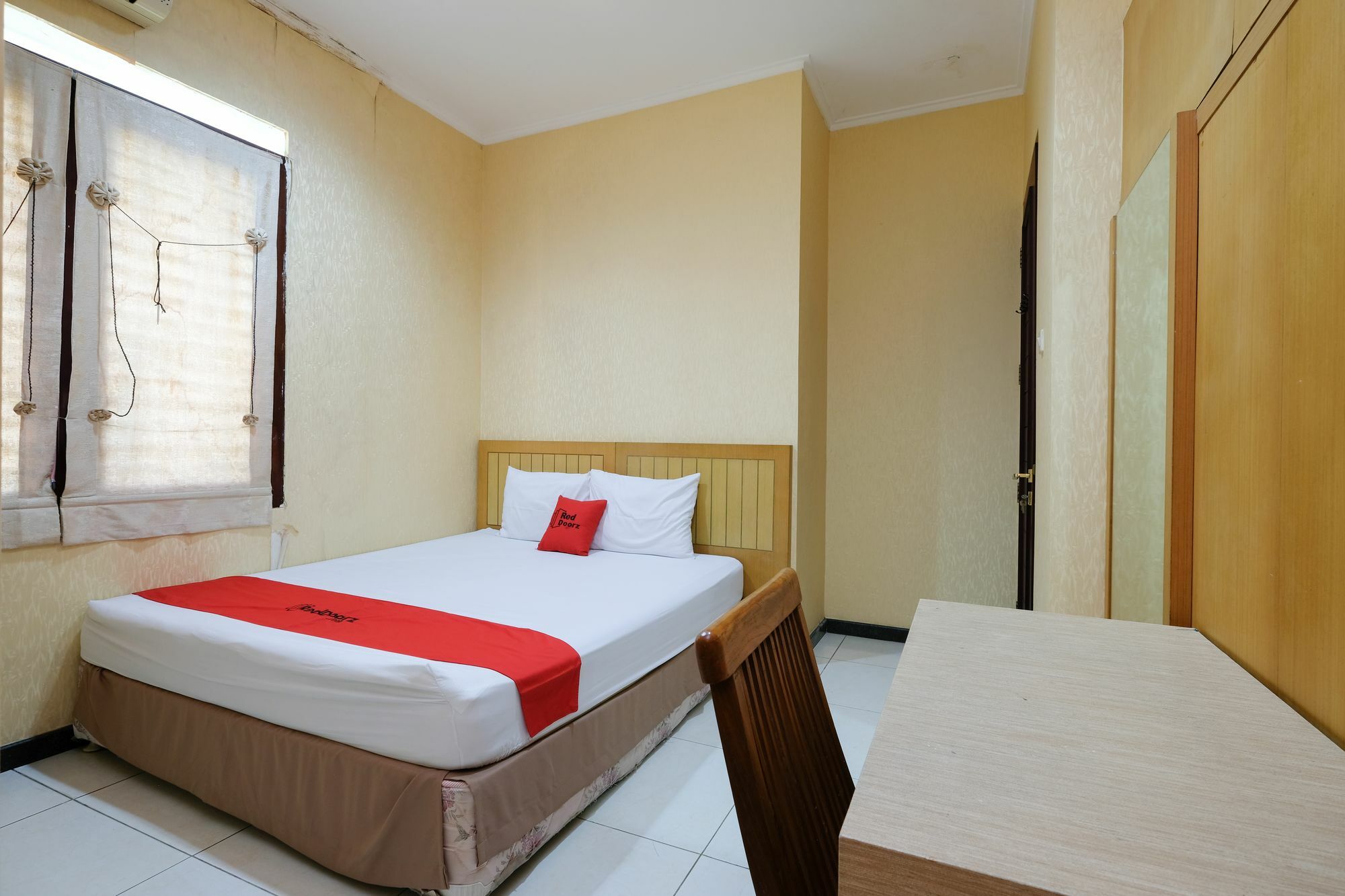 Reddoorz Plus Near Simpang Lima 세마랑 외부 사진
